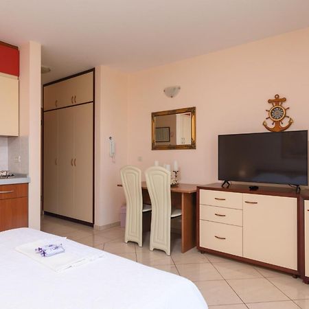 Apartments Jozic Traù Esterno foto